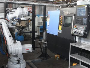 robot 2 macchine utensili